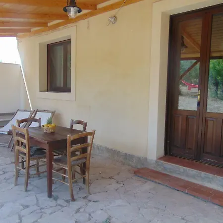 Terra Di Eloro בית נופש נוטו